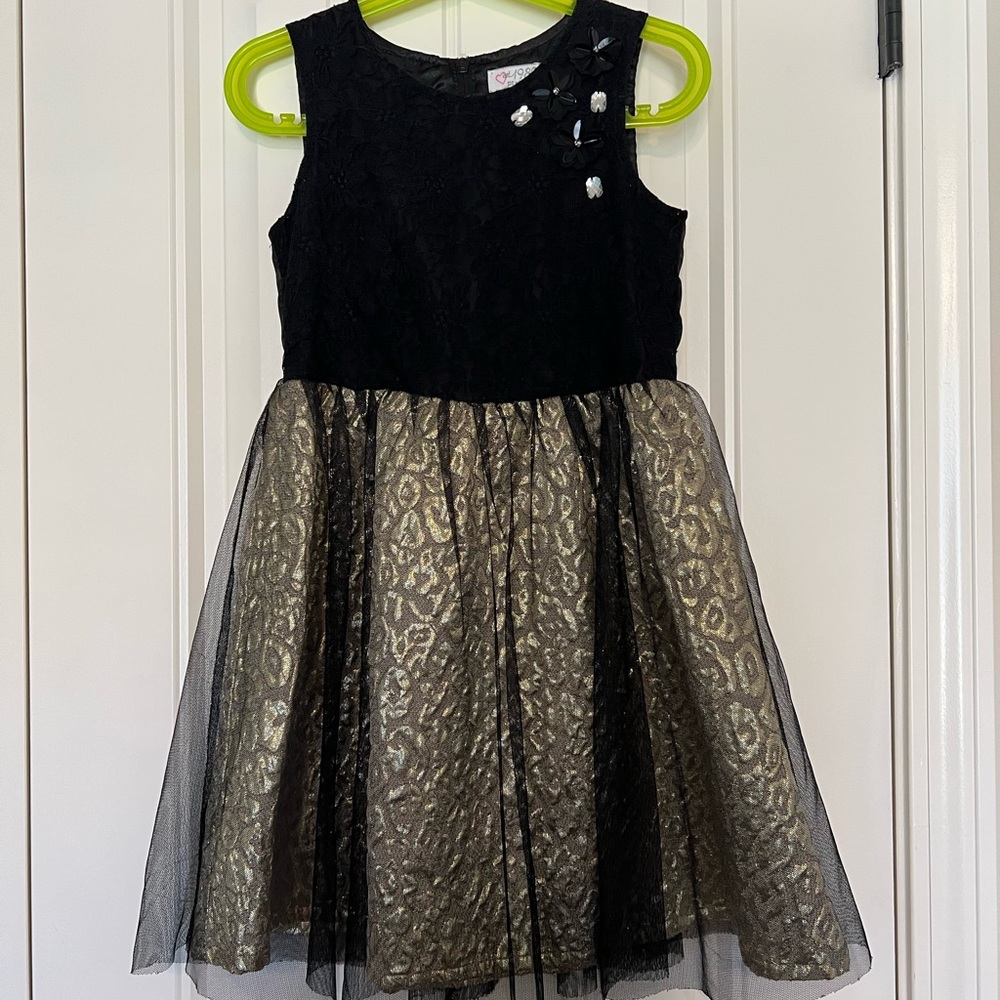 Girls dress